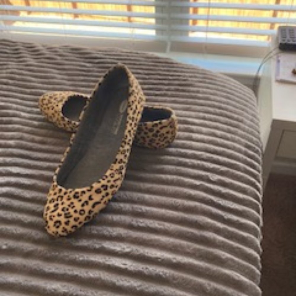 Almost New Flats / Price Drop